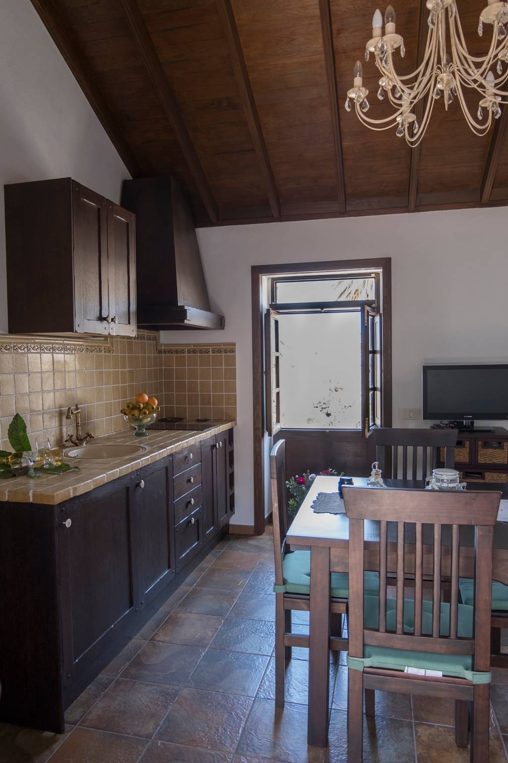 Ganze Wohnung, Ferienhaus 'El Carreton Cottage' mit Gemeinschaftsterrasse, Garten und Wlan in Alojera, Vallehermoso