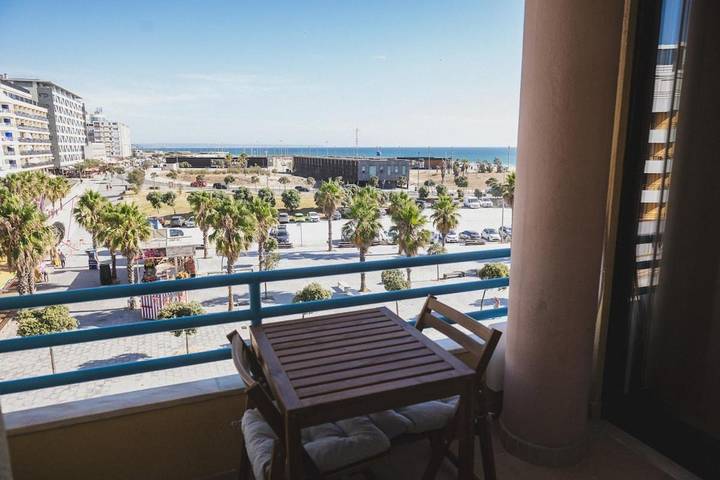 Casa de férias para 4 pessoas, com terraço e vista na Costa de Caparica