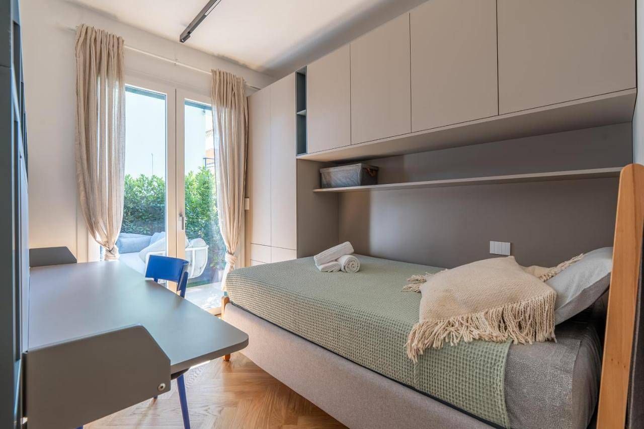 Aurea 27 - 5 Min Walk to Beach Private Garden in Taggia (City), Taggia