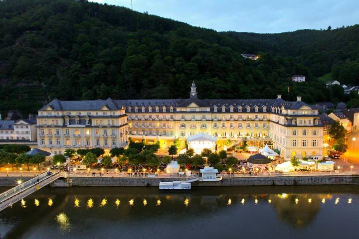 Hotel für 4 Personen, mit Whirlpool und Terrasse sowie Garten und Pool in Bad Ems