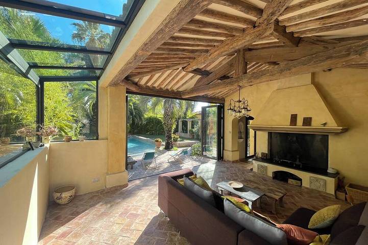 Gîte pour 8 personnes, avec jardin et piscine à Évenos - 2