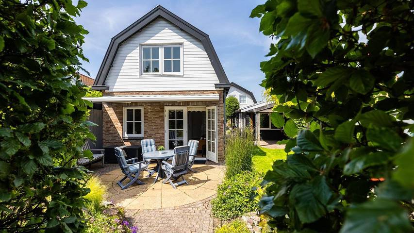 Ferienhaus für 4 Personen, mit Terrasse und Garten - 1