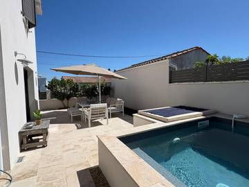Cottage pour 6 personnes, avec jardin et piscine dans Courlay Sur Mer