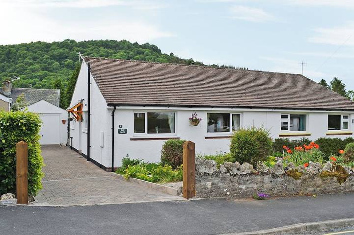 Log cabin for 4 people, with garden in Pooley Bridge