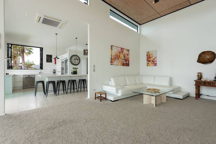 Holiday home for 14 people, with garden and terrace in Bay of Plenty