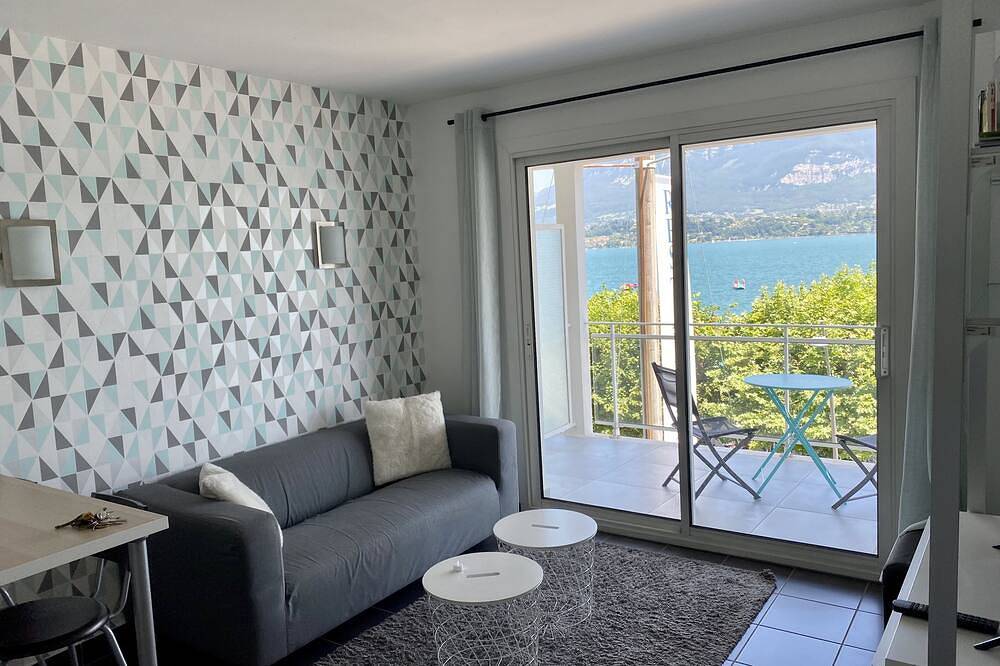Appartement entier, Vue de rêve sur le lac du Bourget in Le Bourget-du-Lac, Région de Chambéry