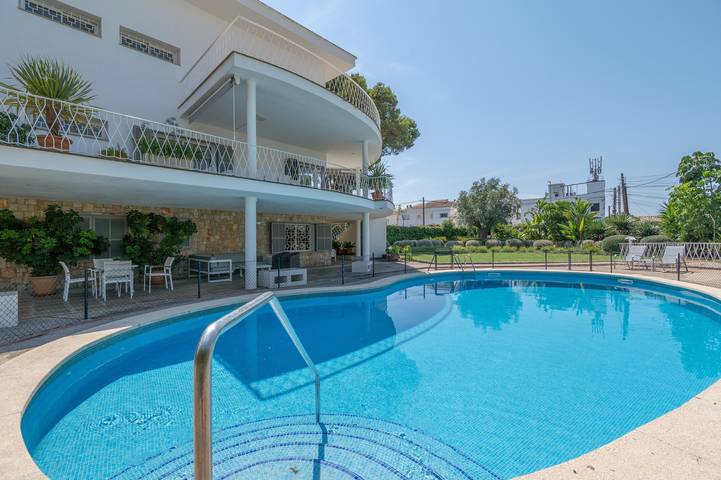 Ferienhaus für 12 Personen, mit Balkon und Garten sowie Sauna in El Arenal - 3