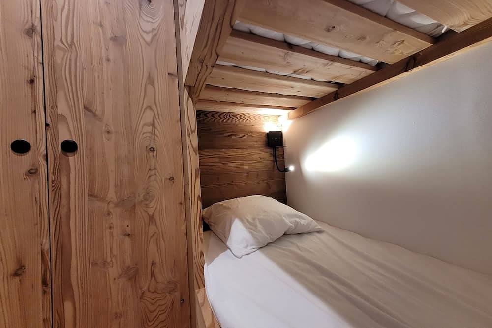Appartement entier, Appartement T2 + coin montagne 41m² à 100 m des pistes et du golf. in Montgenèvre, Région de Briançon