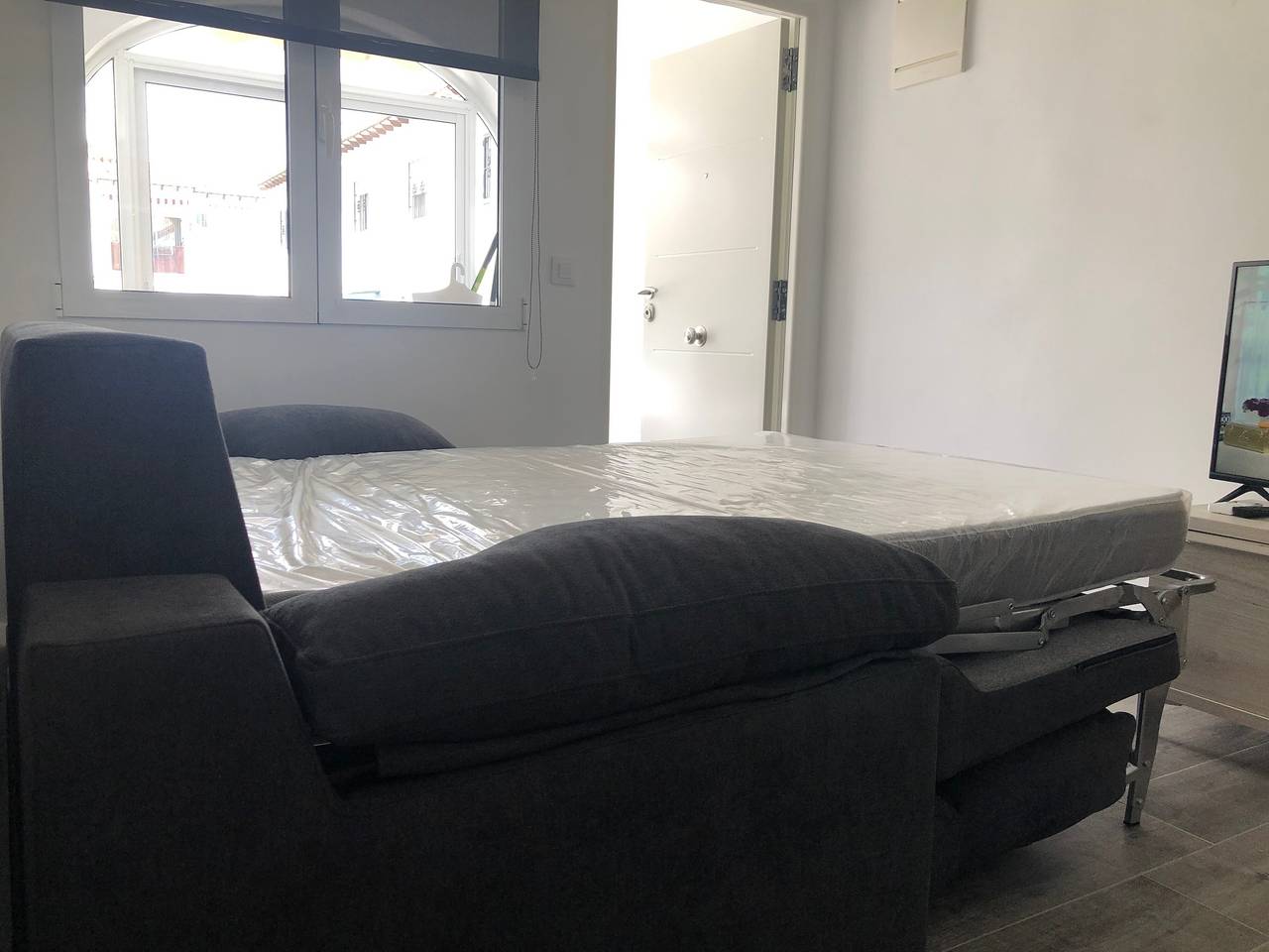Appartement entier, Appartement "Bungalow 58" avec piscine partagée, Wi-Fi et climatisation in Torrevieja, Costa Blanca