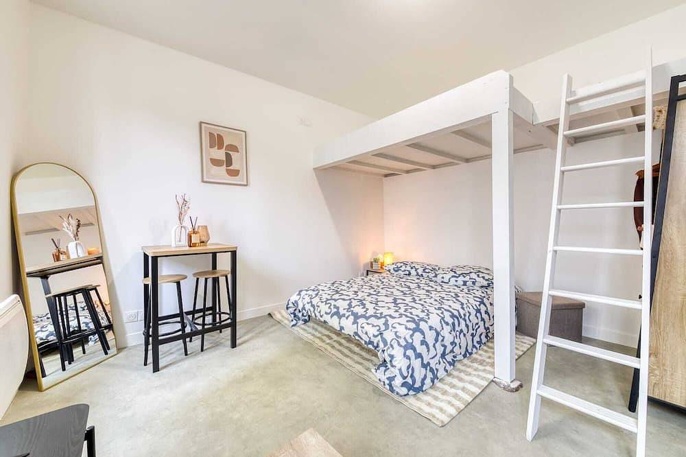 Appartement entier, Le Petit nid cocooning - Studio chaleureux et élégant in Aubervilliers, Seine-Saint-Denis