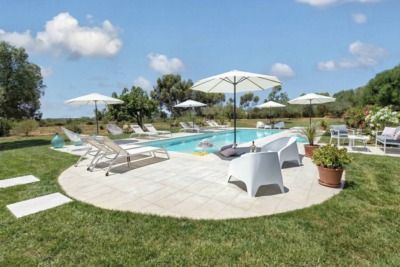 Villa Fioretta: Your Private Countryside Escape with Pool, near Alghero's Beaches in Olmedo, Nurra