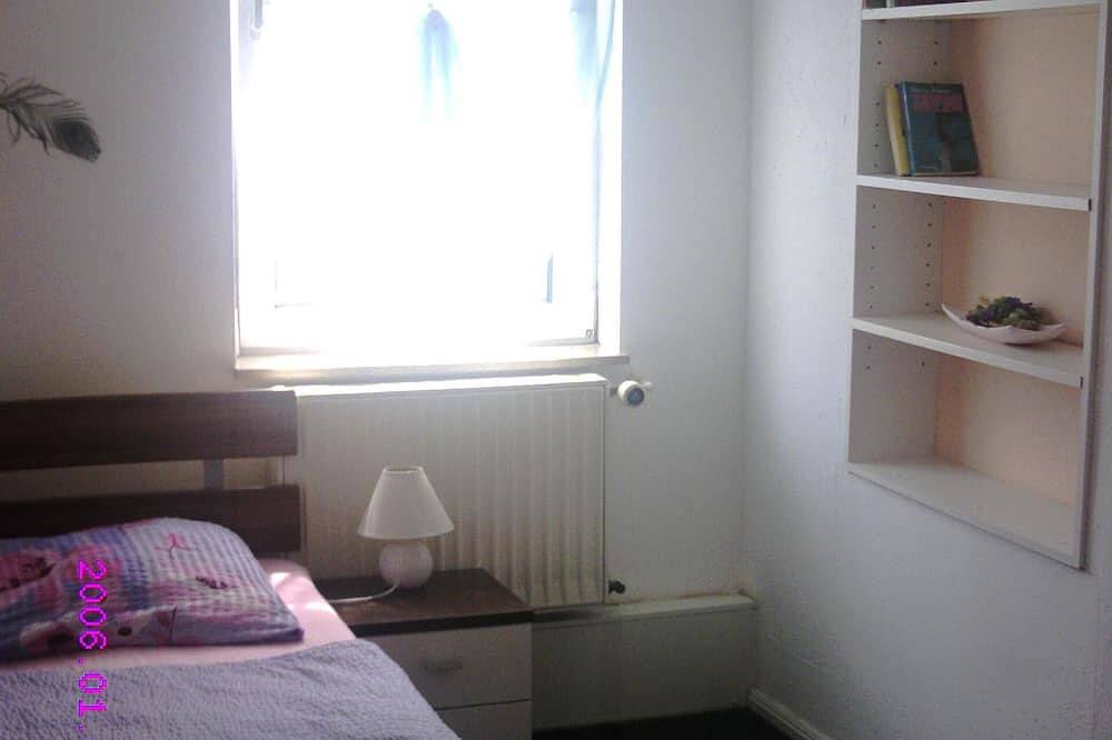 Ganze Wohnung, Gemütliche Ferienwohnung in Meiningen Nähe Dampflokmuseum Stadtrand Wanderwege in Meiningen, Werratal