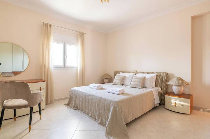 Ferienhaus für 10 Personen, mit Garten und Terrasse in Archangelos - 2