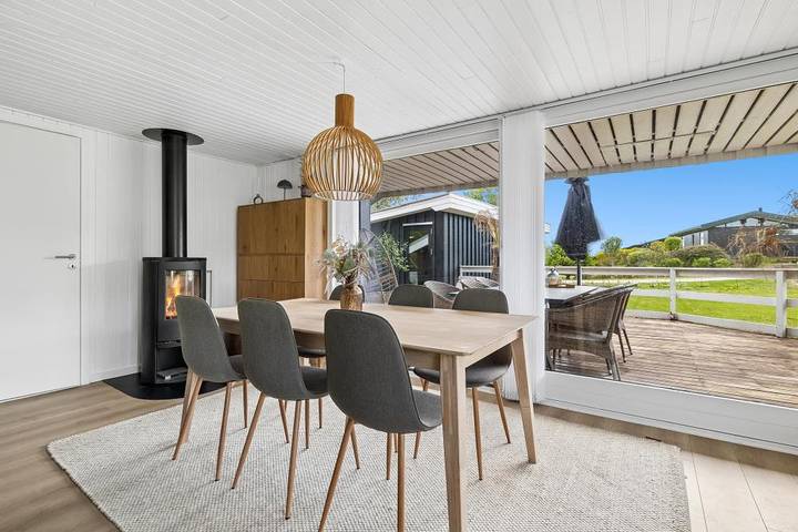 Gemütliches, frisch renoviertes Ferienhaus nahe Følle Strand in Følle Strand, Süddjursland