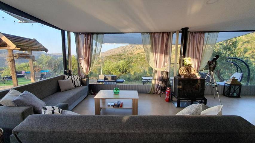 Camping voor 7 personen, with uitzicht and tuin as well as zwembad, met huisdier in Griekenland