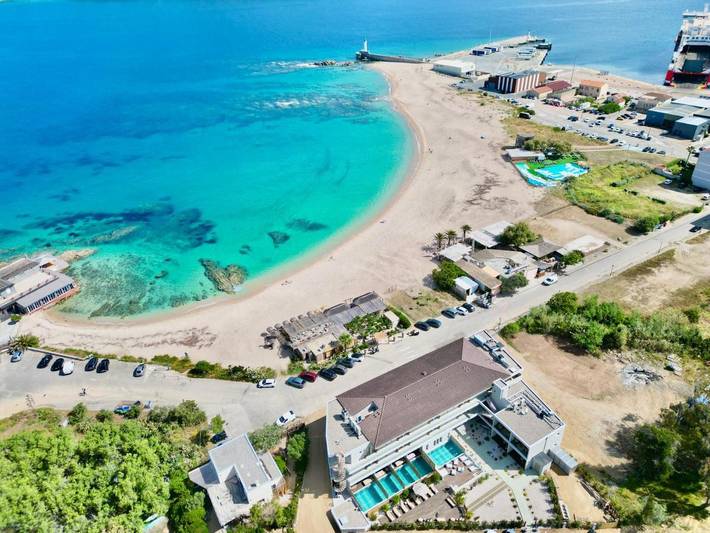 Hôtel pour 2 personnes, avec vue et sauna ainsi que piscine et jardin, adapté aux familles