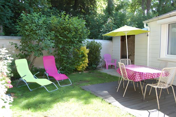Gîte de Christine Amboise Centre avec terrasse privée et Wi-Fi in Amboise, Région de Tours