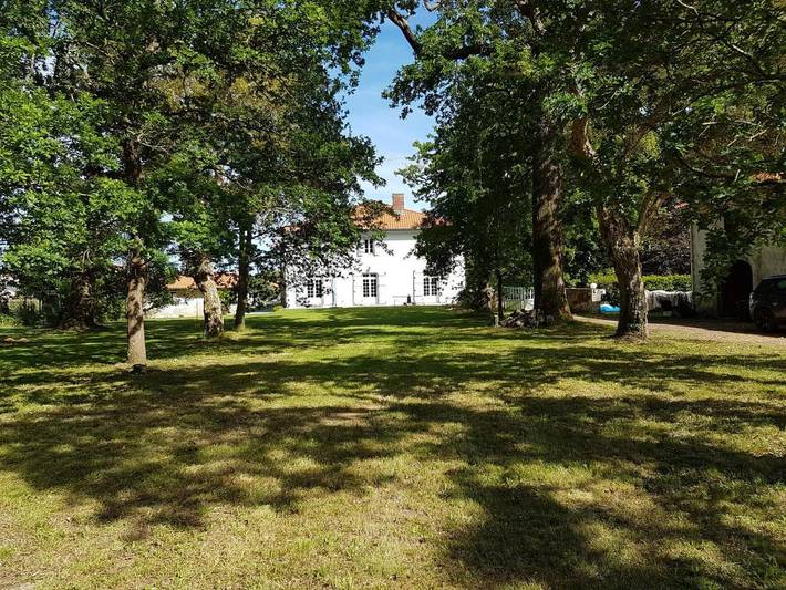 Chambre d’hôte pour 2 personnes, avec vue et terrasse ainsi que piscine et jardin dans les Landes
