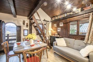 Gîte pour 4 personnes, avec balcon à Saint-Pancrace