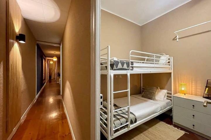 Entire apartment, Comfortable 4Bd next to Sagrada Familia in Barcelona Centre, Barcelona