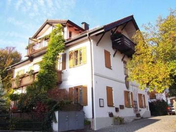 Ferienwohnung für 2 Personen, mit Seeblick und Terrasse in Fünfseenland