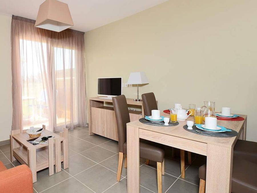Résidence Odalys Essentielle Côté Canal - Appartement 4 personnes - 2 pièces in Sallèles-d'Aude, Côte méditerranéenne (France)