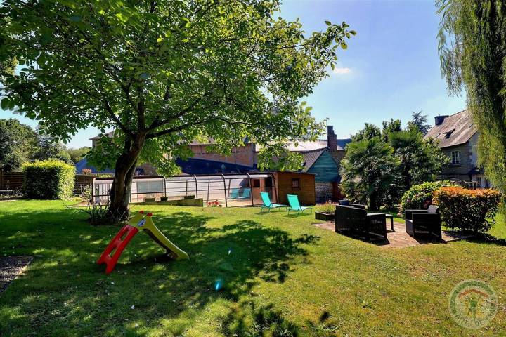 Chambre d’hôte pour 4 personnes, avec Terrasse ainsi que Jardin et Piscine en Ille-et-Vilaine