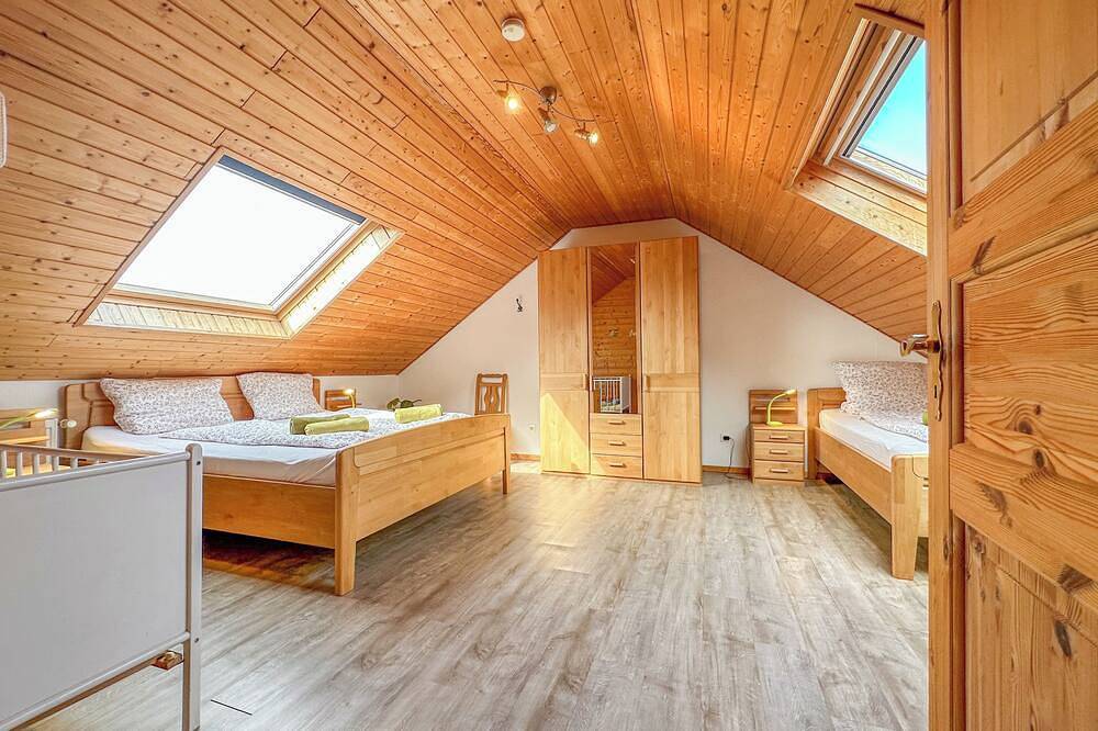Haus mit großem Garten und Kindereinrichtungen in Kerschenbach, Rureifel (Nordrhein-westfalen)
