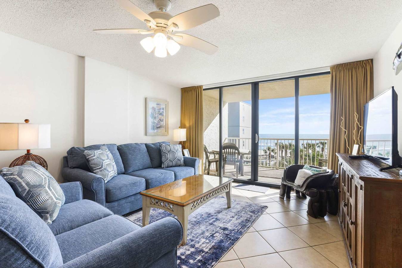 Entire apartment, Seaside Beach 5417- Two Bedrooms Waterfront condo with pool sauna amazing ocean view balcony in Orange Beach, Mobile Bay