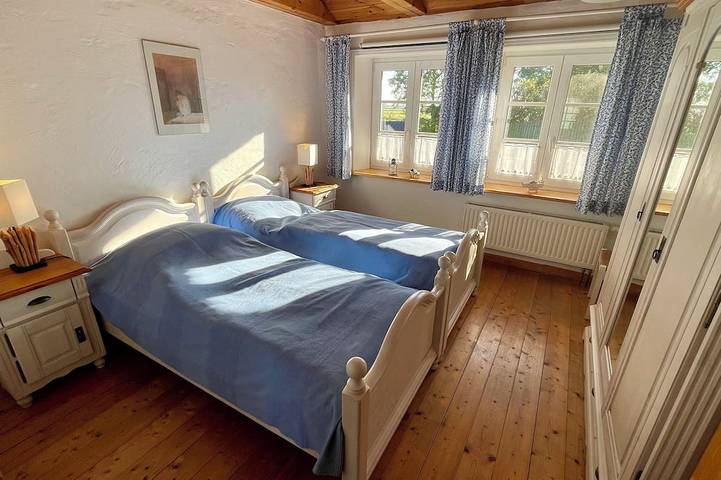 Ganze Wohnung, Friesenhof Schulze-Warft, Ferienwohnung Schluut unter Reet am Nordseedeich in Pellworm, Nordfriesland