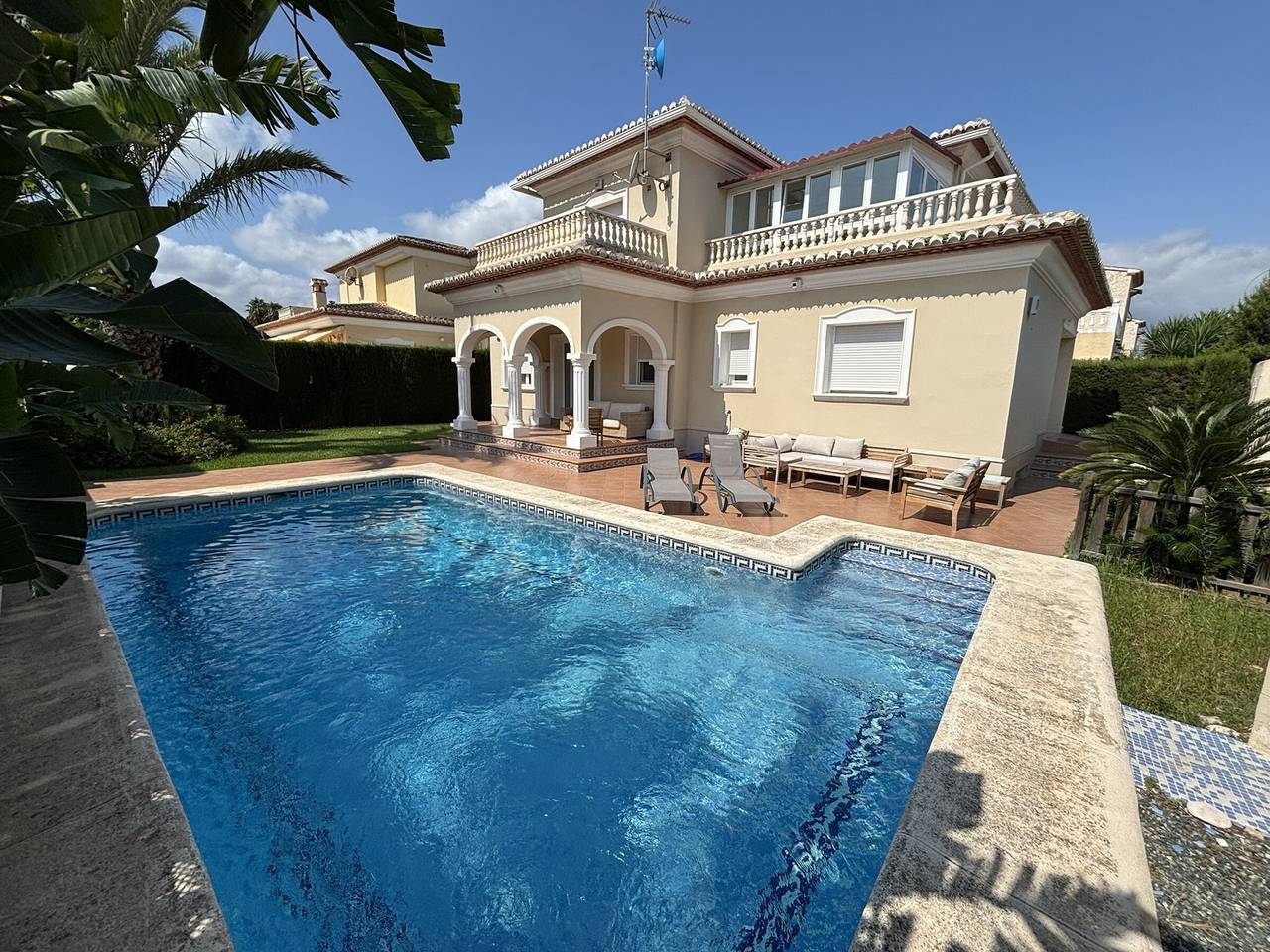 Villa moderna en Denia con piscina privada para 6 personas in Almadraba, Costa Blanca
