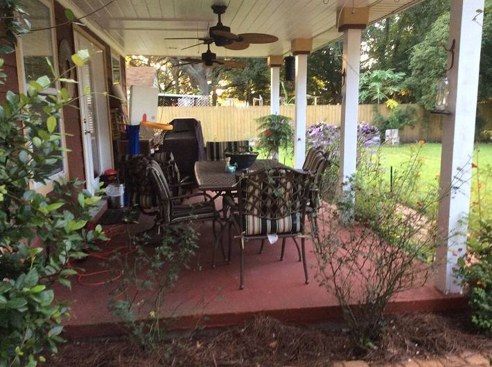 Vacation rental for 3 people, with yard and hot tub, with pets in Fort Walton Beach