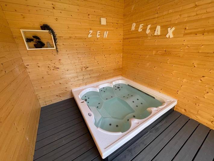 Location de vacances pour 6 personnes, avec jacuzzi et jardin à Le Vigean - 2