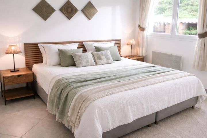 Gîte pour 5 personnes, avec vue et jardin à Sainte-Lucie-de-Tallano - 4