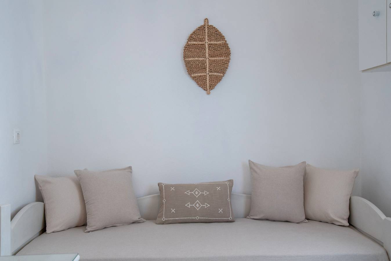 Entire studio, Studio Apartment 'Maroulis Studios - 6' with Private Garden, Wi-Fi & Air Conditioning in Cyclades
