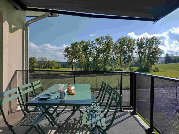 Gîte pour 5 personnes, avec Terrasse et Vue à Saint-Laurent-en-Grandvaux - 3