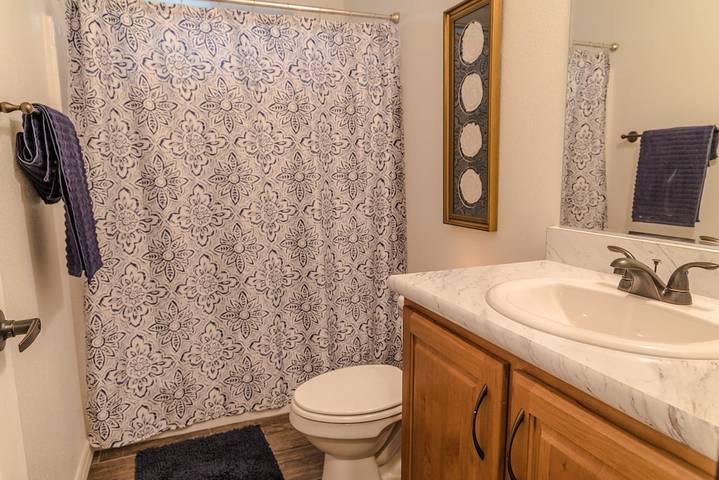 Vacation house for 6 people, with terrace, with pets in Oak Creek Canyon