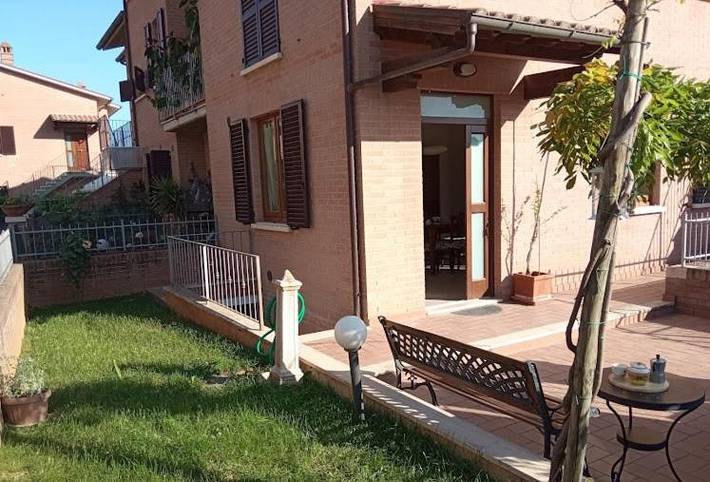 Appartement de vacances pour 3 personnes, avec Balcon ainsi que Terrasse et Jardin dans Torrenieri