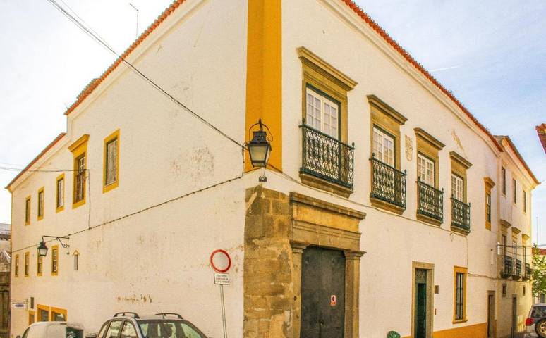 Pousada para 3 pessoas, com jardim, com animais de estimação em Évora