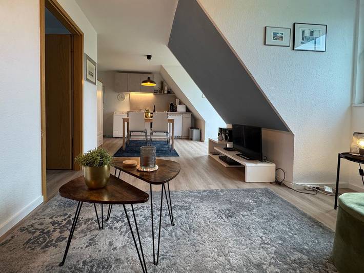 Ferienwohnung für 3 Personen, mit Balkon und Ausblick in Vollerwiek - 2