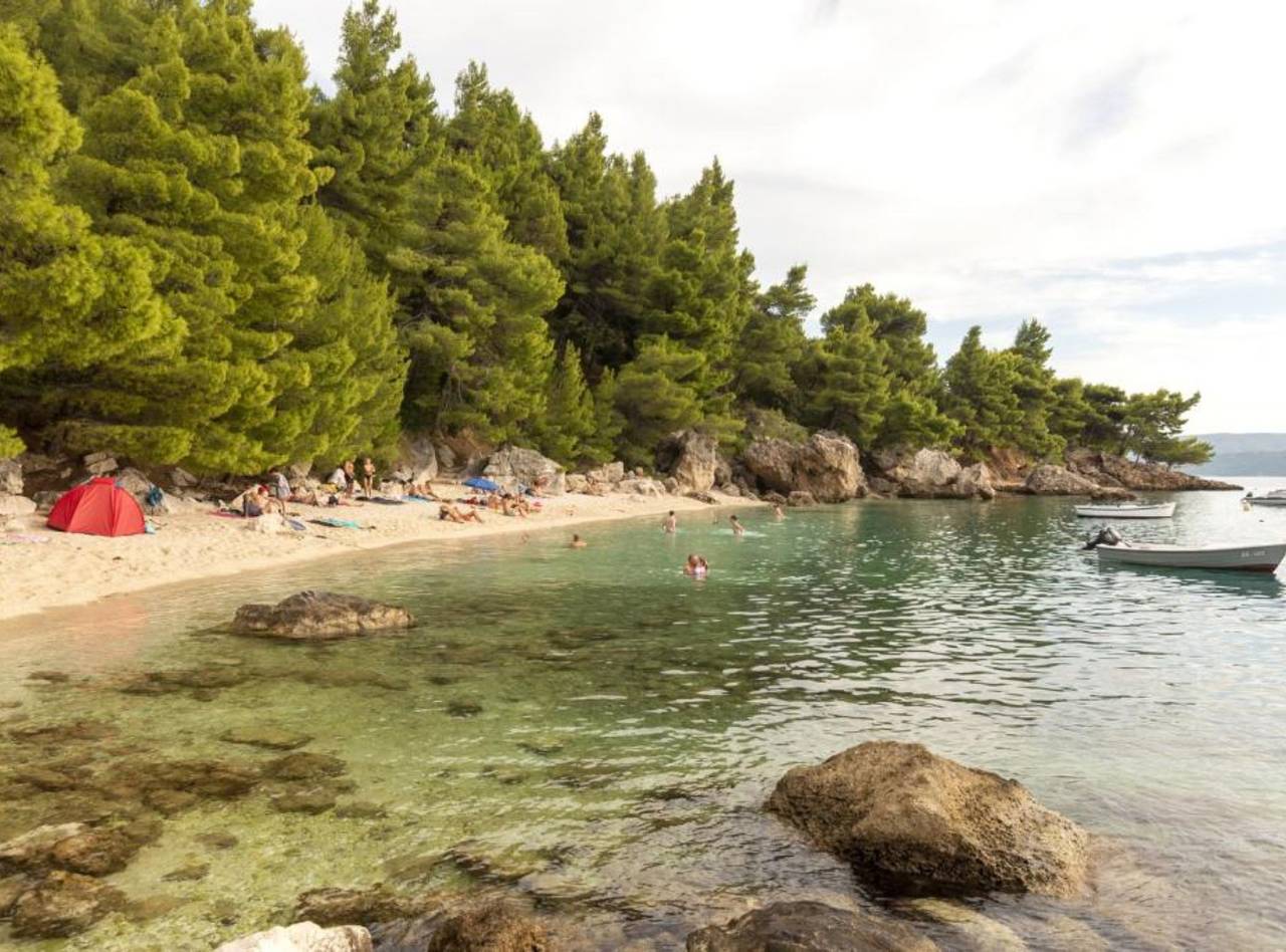 Ganze Wohnung, Ferienwohnung für 4 Personen mit Garten in Stanici, Omis-Riviera