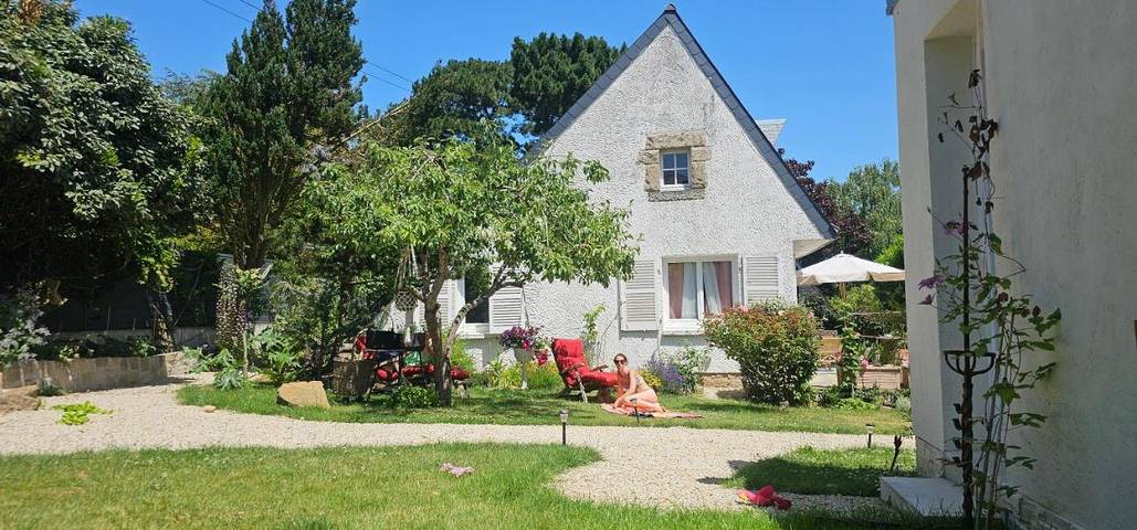Chambre d’hôte pour 2 personnes, avec jardin, animaux acceptés à Saint-Coulomb