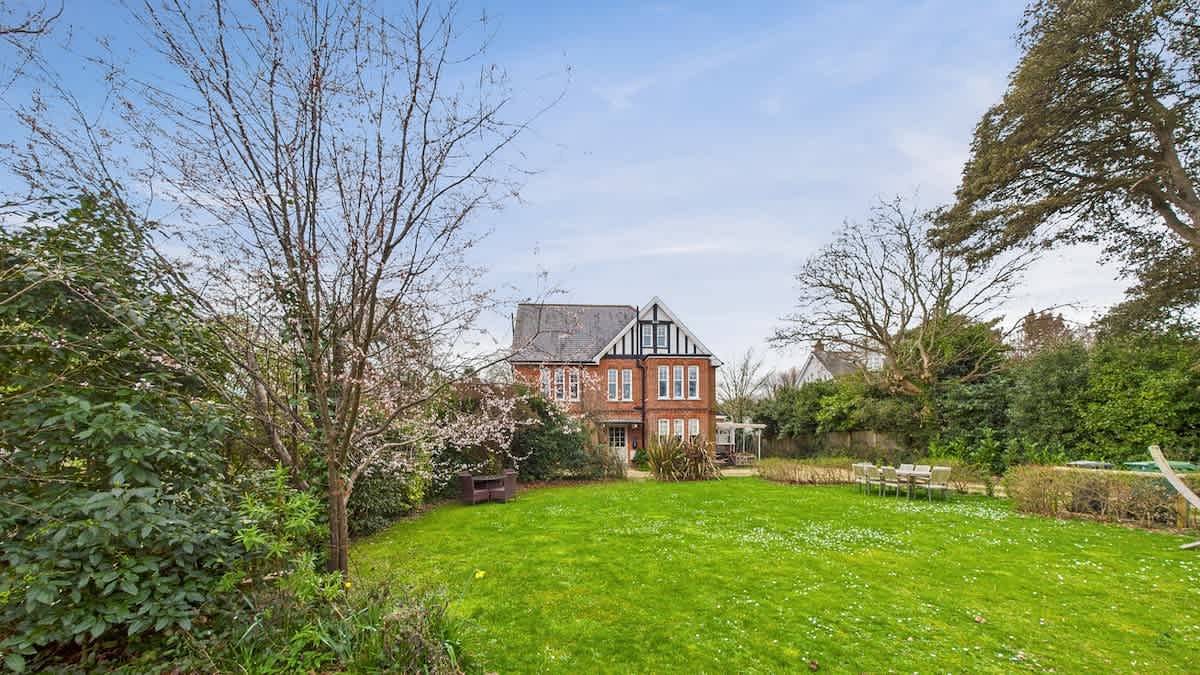 Entire apartment, The Nab: Beach House Lane in Bembridge, Isle of Wight