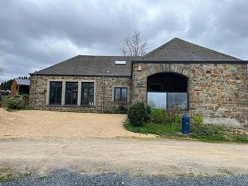 Chambre d’hôte pour 2 personnes, avec terrasse et vue ainsi que jardin et sauna, animaux acceptés à Vielsalm