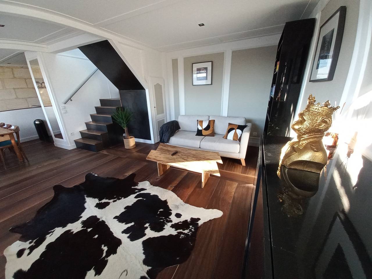 Holiday Home 'Esprit Chic-Calme-Climatisation' with Private Garden, Wi-Fi and Air Conditioning in Pessac, Bordeaux region