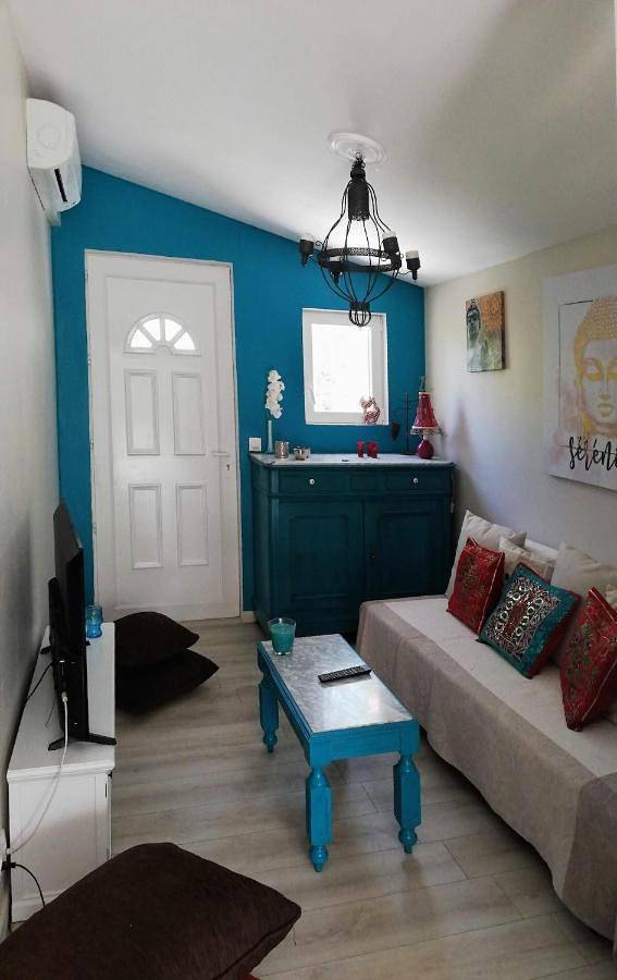 Gîte pour 4 personnes, avec terrasse et piscine à Canet (Hérault) - 4