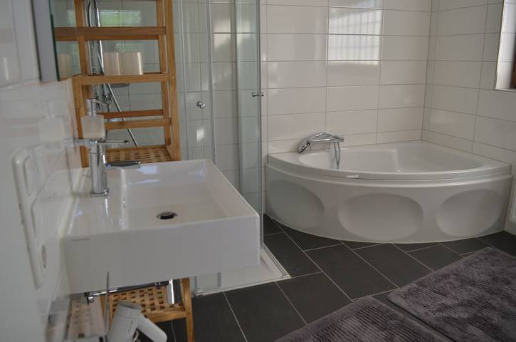 Ganze Ferienwohnung, Ferienwohnung Fam Wernicke in Preußisch Oldendorf, Wiehengebirge