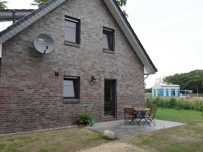 Ferienhaus für 4 Personen, mit Terrasse und Garten in der Rostocker Heide - 2