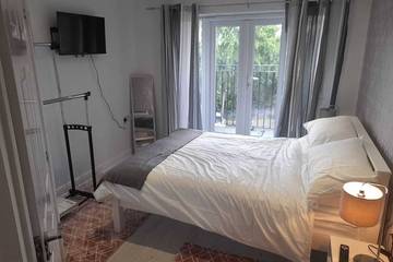 Apartment for 5 People in Solihull, Birmingham Area, Photo 1