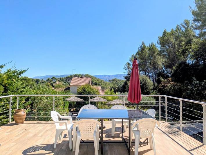 Location de vacances pour 5 personnes, avec vue et jardin à Peypin - 4